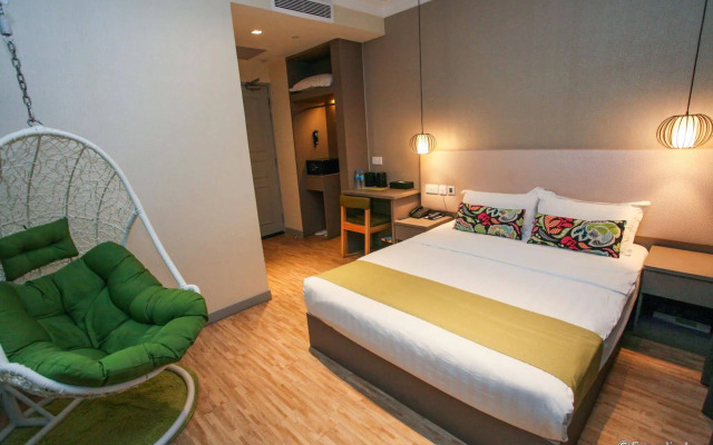 Champion Hotel (SG Clean Certified & Staycation Approved)