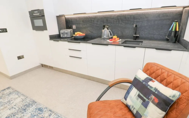 2A Salubrious Terrace