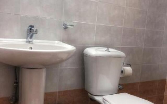 Varosi Guesthouse