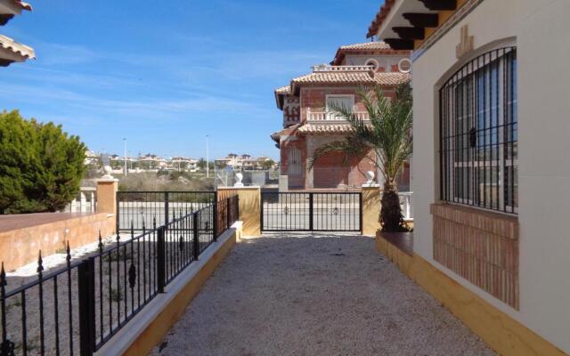 Luxurious house in La Marina at El Pinet beach