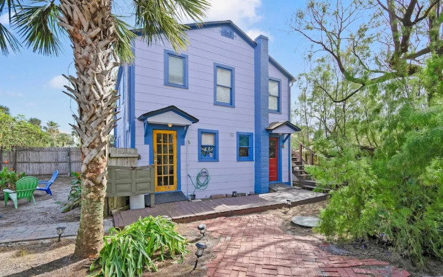 Marvelous Mermaid Beach Bungalow Dog-friendly