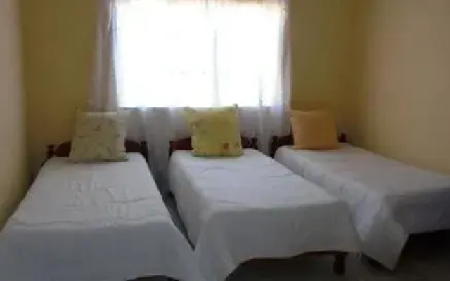 Falls Garden Lodges