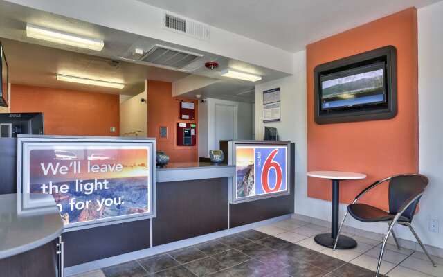 Motel 6 Flagstaff, AZ - Butler