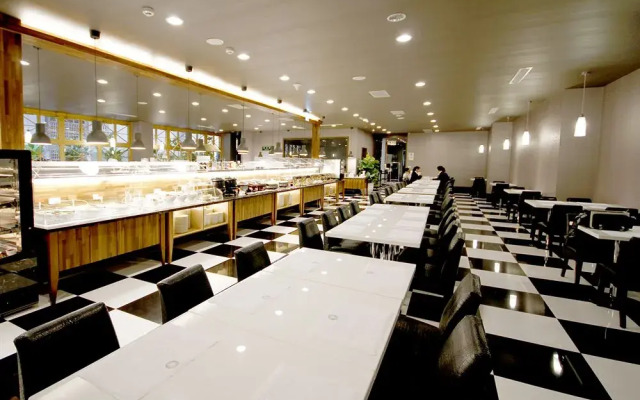 Cambridge Suites - Chikan Towers Hall