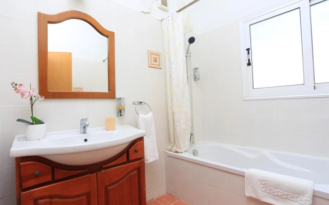 Seabreeze Villa No 4