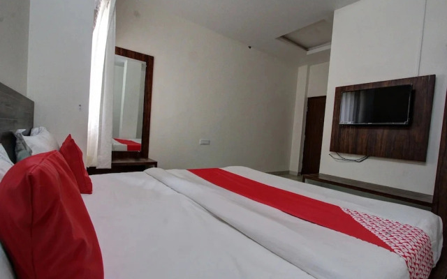 Kruthika Comforts By OYO Rooms