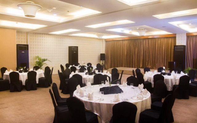 Diamond Suites and Residences