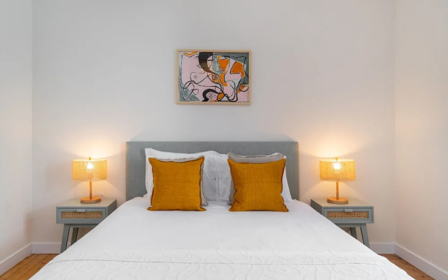 Brand new luxury apartment riverside
