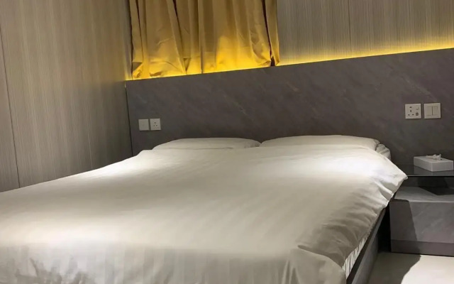J Hotel