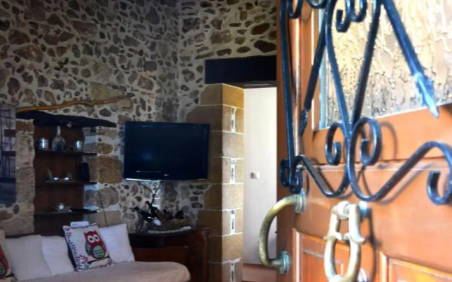 Kamara Stone House