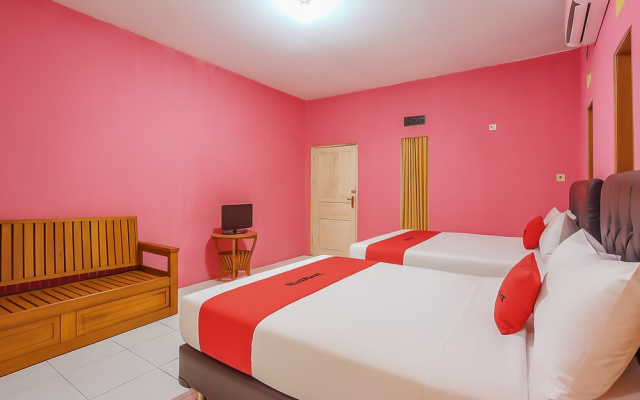 RedDoorz @ Banana Boat Santolo Garut