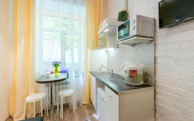 Апартаменты Studio Unua Letero (Студио Унуа Летеро) на набережной реки Фонтанки