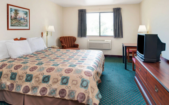 Days Inn by Wyndham Nanuet / Spring Valley