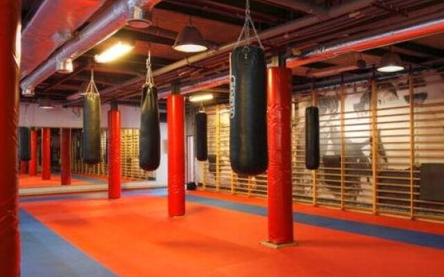 J&J Sport Center