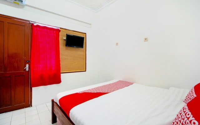 Super OYO 1788 House 24