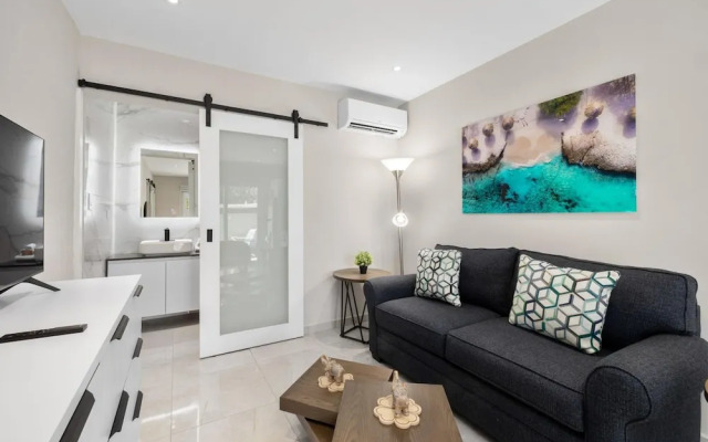 Brand NEW 1br2ba w Privatepool in Amazing Location