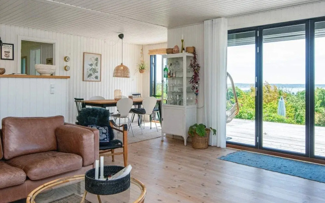 8 Person Holiday Home in Ebeltoft-by Traum