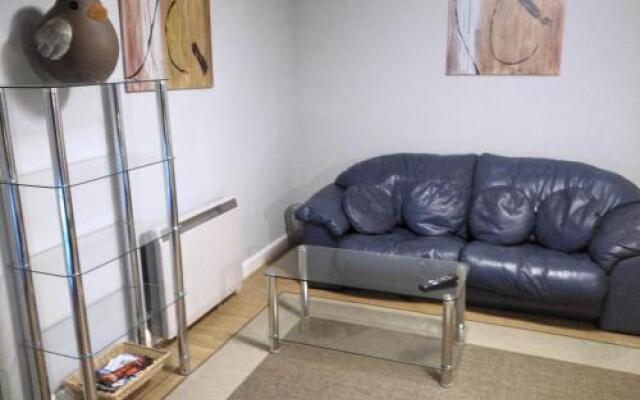 456js Edinburgh Self-Catering Apartment