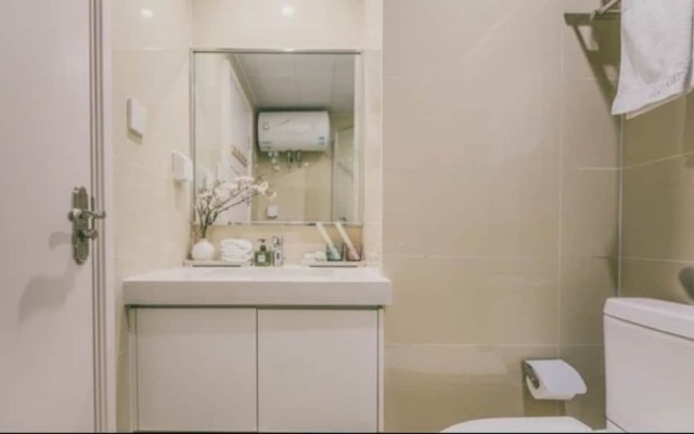 Carol Service Apartment