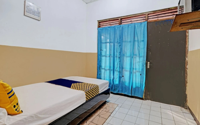 SPOT ON 92983 Hotel Ayu