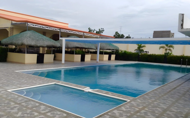 UKL Ever Resort Hotel