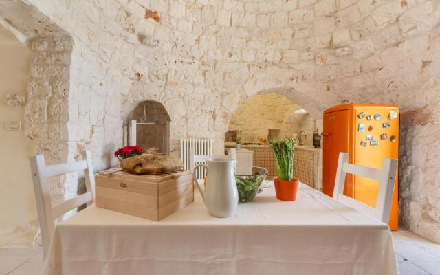 Il Trullo di Erna by BarbarHouse