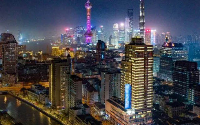 Jinglai Hotel. Selected (Shanghai Nanjing Road Pedestrian Street People's Square)