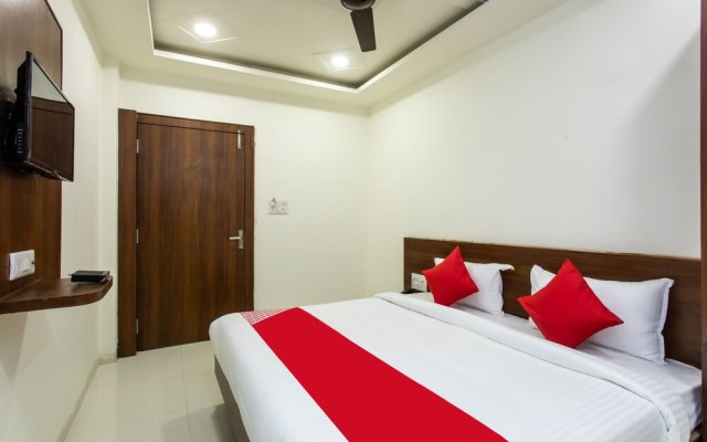 Hotel Aditya Regency by OYO