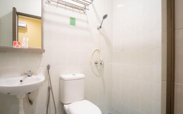 OYO 44103 8 Hotel