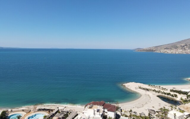 Grand Blue Apartments