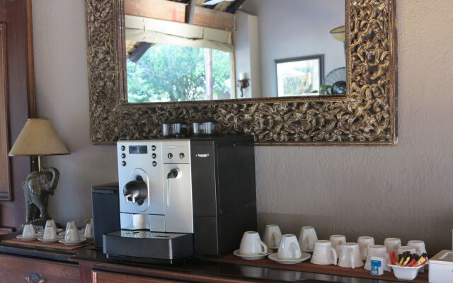 Mvuradona Safari Lodge