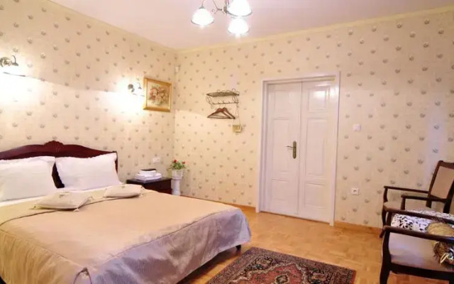 Dworek Ojca Mateusza