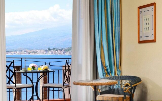 UNAHOTELS Capotaormina