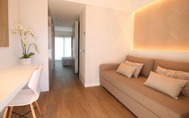 Kumara Serenoa by Lopesan Hotels