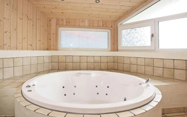 8 Person Holiday Home in Bindslev