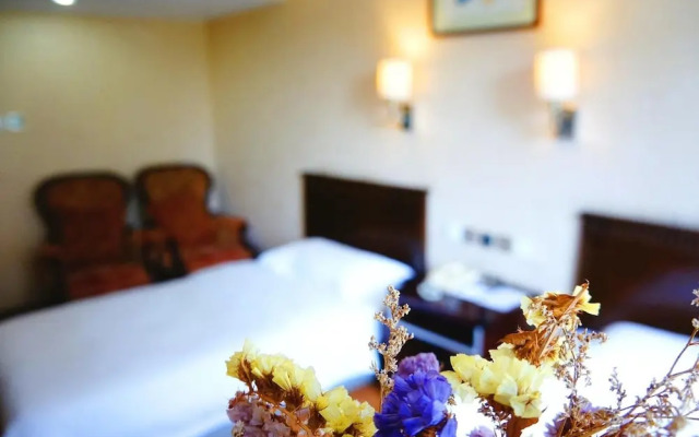 Hujialou Hot Spring Hotel