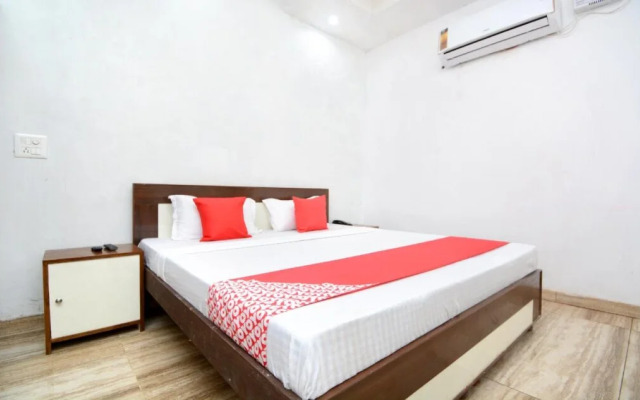 Hotel Mm Crown By OYO Rooms