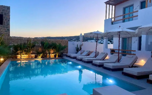 Mykonos Dot Suites