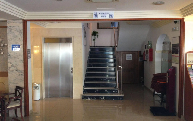 Hotel Amoros