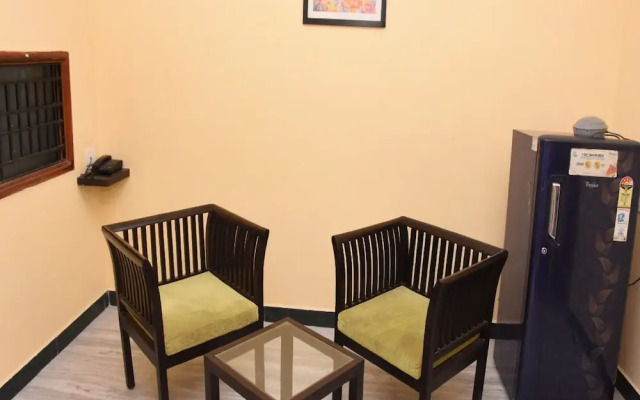 Aishwaryam Deshna Service Apartment