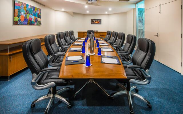 Crowne Plaza Alice Springs Lasseters by IHG