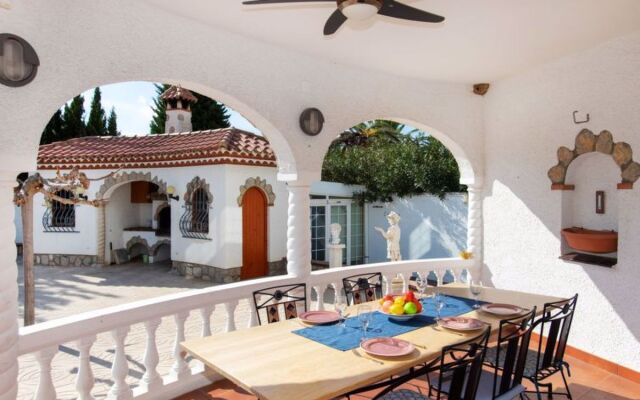 Villa Rustical Mont Roig