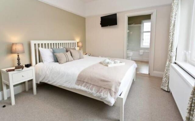 Bath Arms Hotel