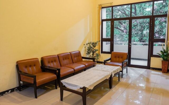 OYO 1739 Tekmira Residence Sudirman Syariah