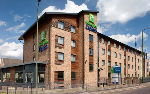 Holiday Inn Express Hemel Hempstead, an IHG Hotel