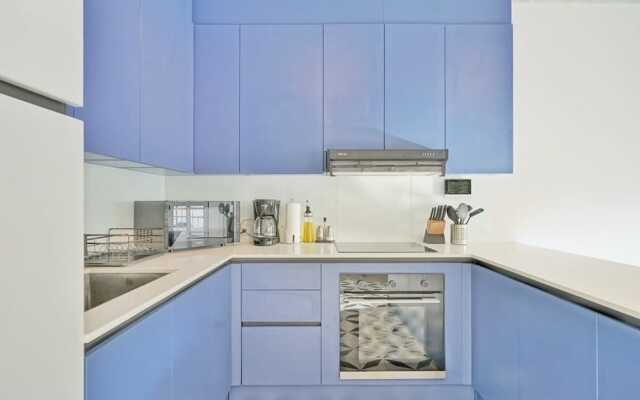 w Picturesque 2BR in Plaza Herrera