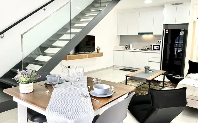 Ekocheras Suite