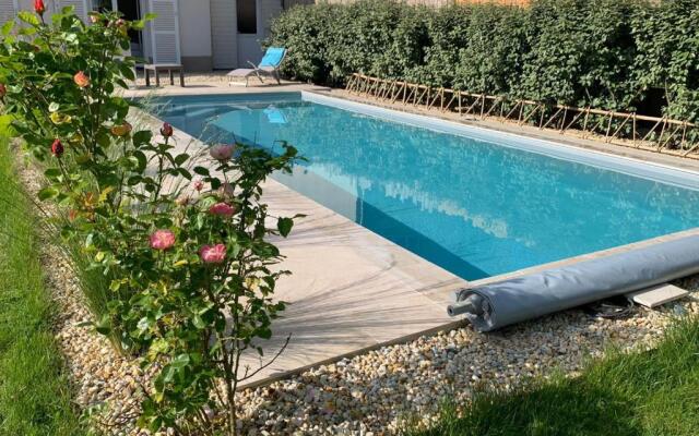 Chambre d'hôtes de Verdigné Piscine Parking Wifi