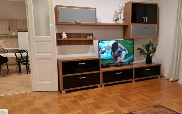 Apartment Reful