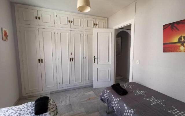 1½ Min. Walk From the Beach